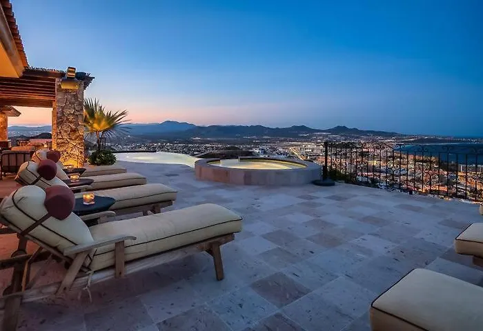 Casa Cielo Pedregal Villa *